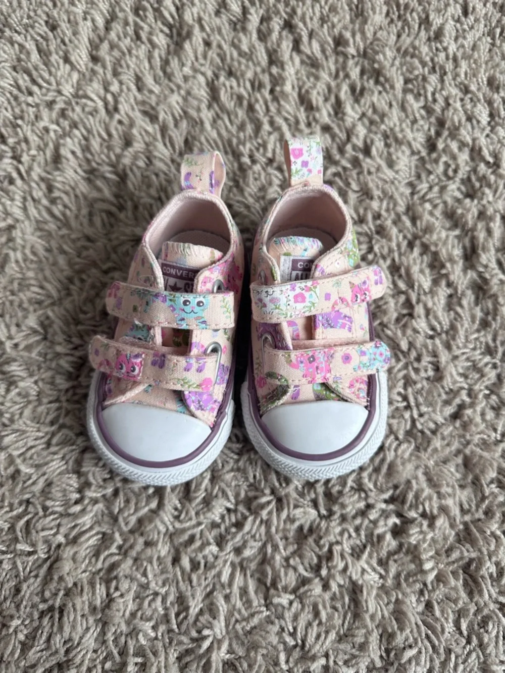 Converse Kids Pink Floral Cat Double-Strap Canvas Sneakers - Picture 2 of 4